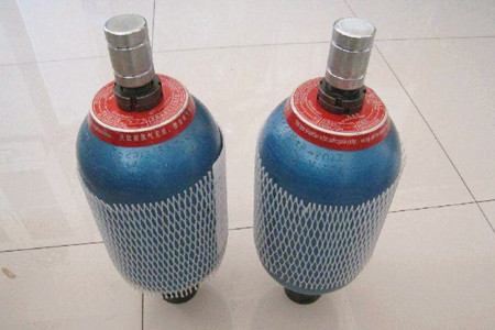 廠家生產活塞式蓄能器時需注意哪些？