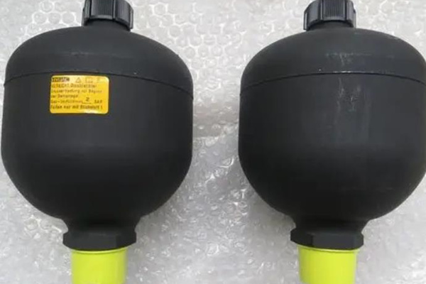 蓄能器充氣工具不會(huì)使用？這份使用指南要收好！